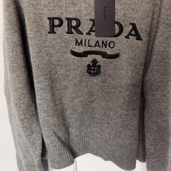 Crop sweater NWT, size XS - Picture 1 of 2
